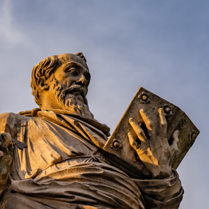 Paulus-statue ved Ponte Sant'Angelo i Rom, ca. 1464. © Artur Bogacki / Shutterstock.