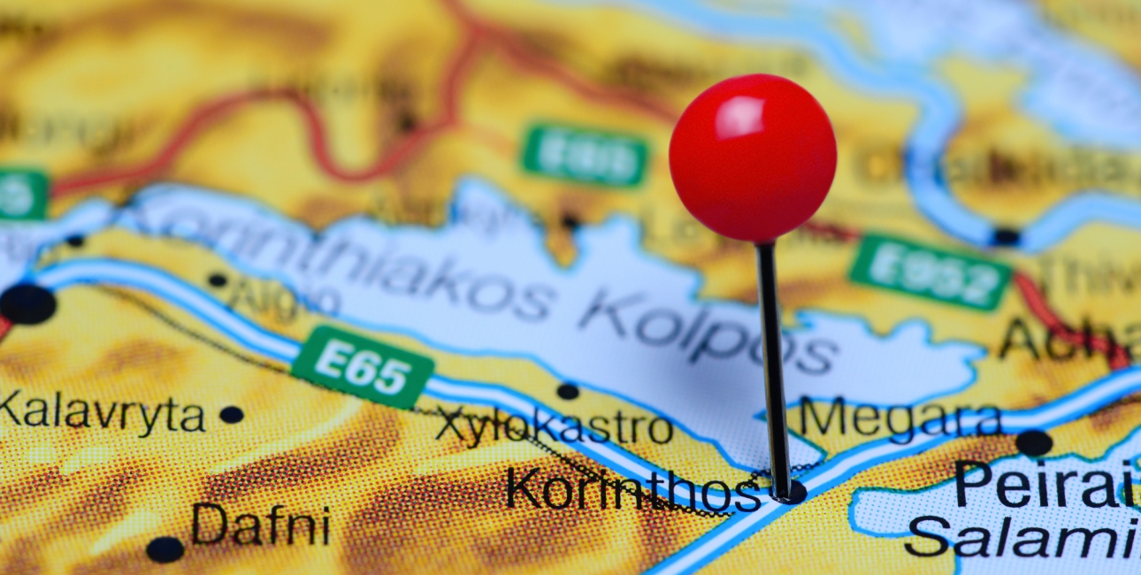 Kort med Korinth. Foto: Dmitrijs Kaminskis / Shutterstock.com.