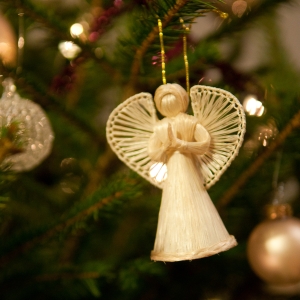 Juleengel. Kilde: Wikimedia Commons.