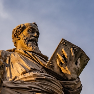 Paulus-statue ved Ponte Sant'Angelo i Rom, ca. 1464. © Artur Bogacki / Shutterstock.