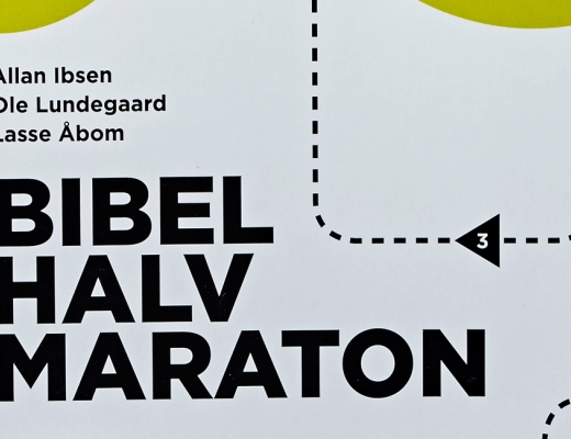 Hvorfor et halvmaraton? Forfatternes ambition er at få flere til at læse det halve fremfor færre til at læse det hele. 