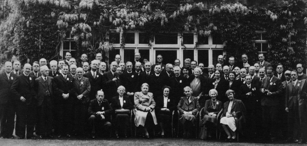 De delegerede på konferencen, der grundlagde De Forenede Bibelselskaber i 1946. Foto: De Forenede Bibelselskaber. 
