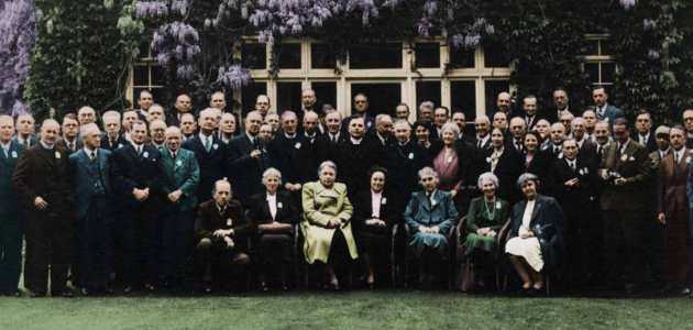 På ruinerne af Anden Verdenskrig voksede et nyt bibelfællesskab frem. I 1946 samledes repræsentanter fra 13 bibelselskaber i England og stiftede De Forenede Bibelselskaber.