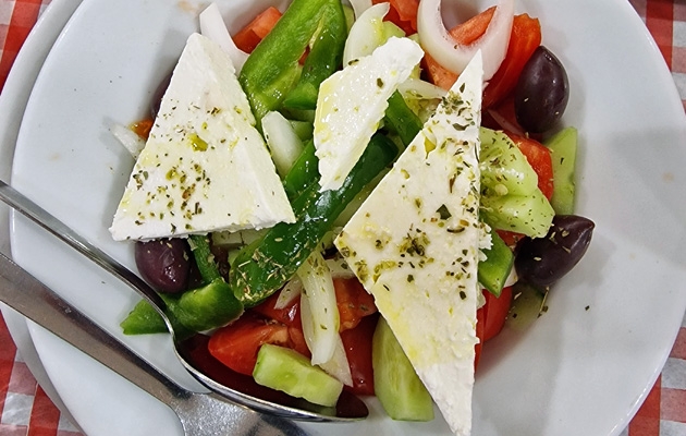 Græsk salat. Foto: Poul Joachim Stender.