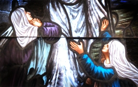 De to Mariaer ved graven